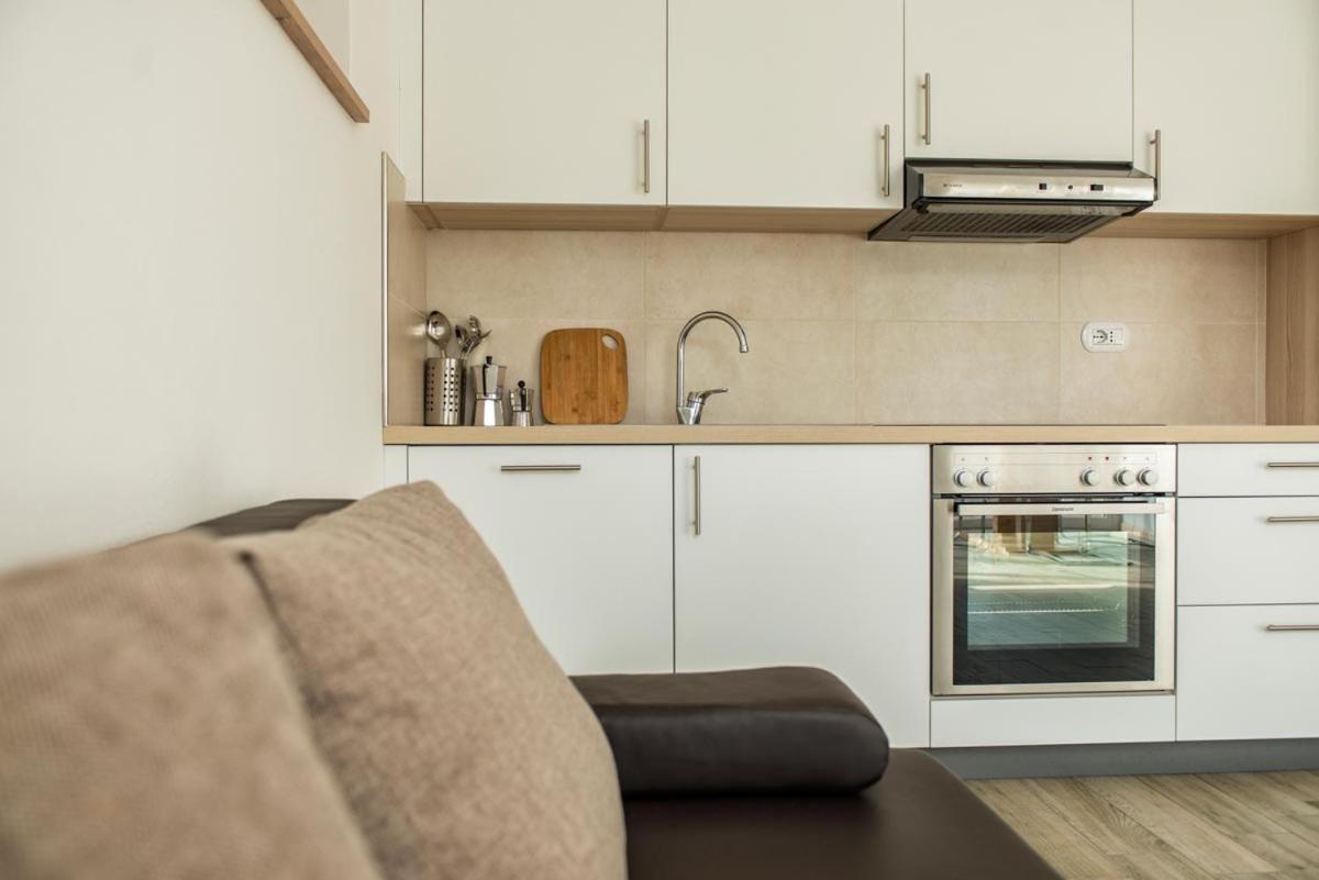 Apartment Residence Veronika Ora / Auer エクステリア 写真